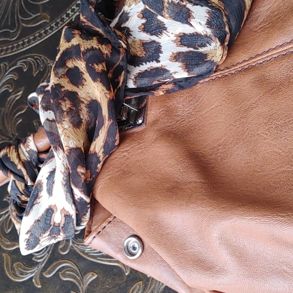 ✅Call it Spring Purse - Picture 2 of 8